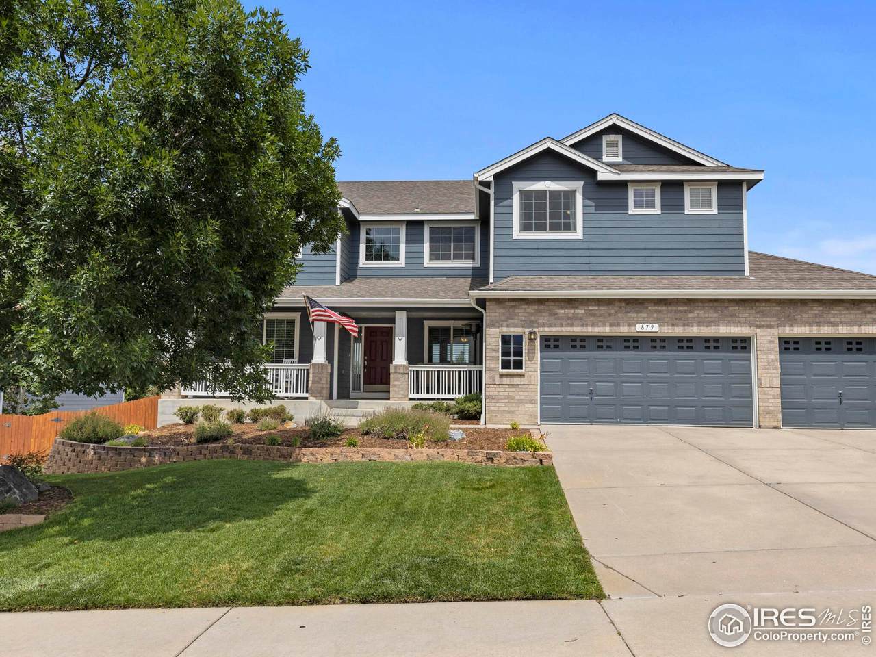 879 Quintana Ln - Photo 1