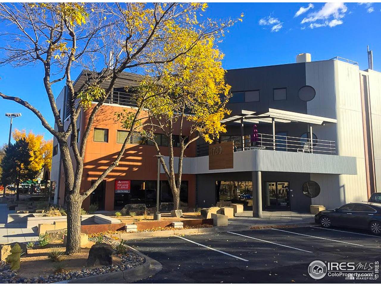 1730 College Ave - Photo 1