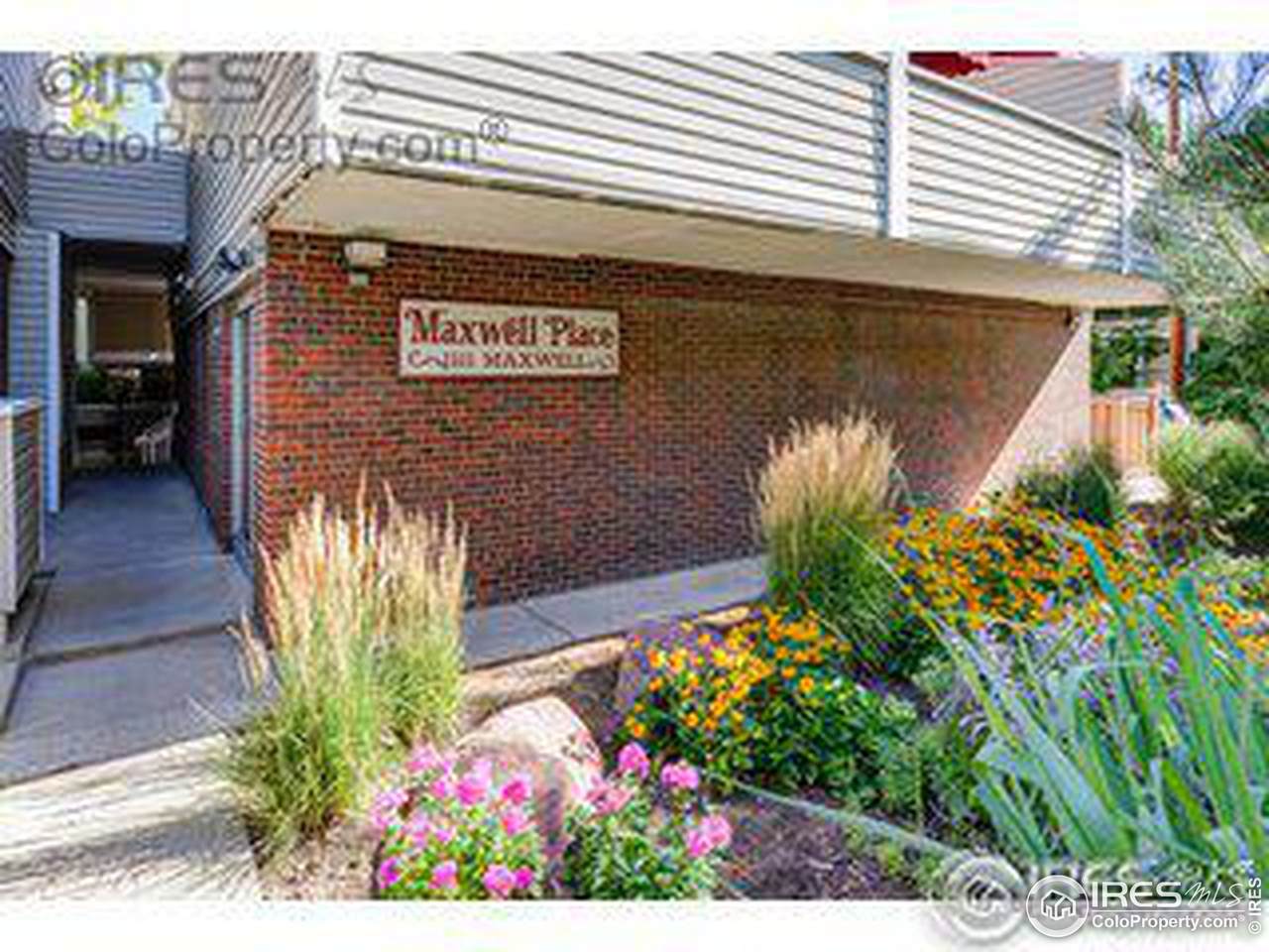 1111 Maxwell Ave - Photo 1