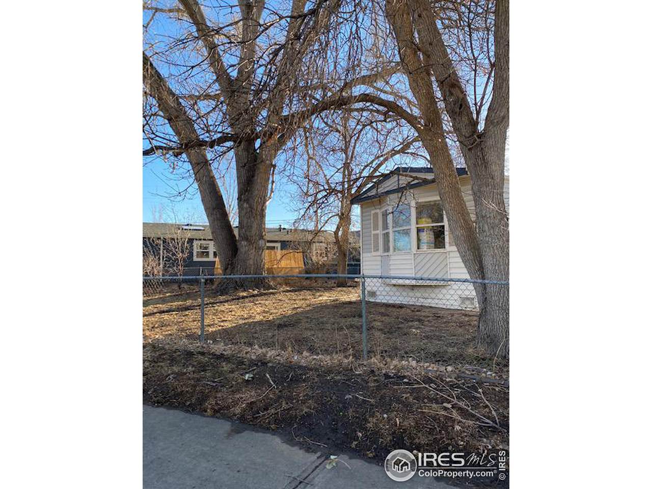411 Autrey Ave - Photo 1