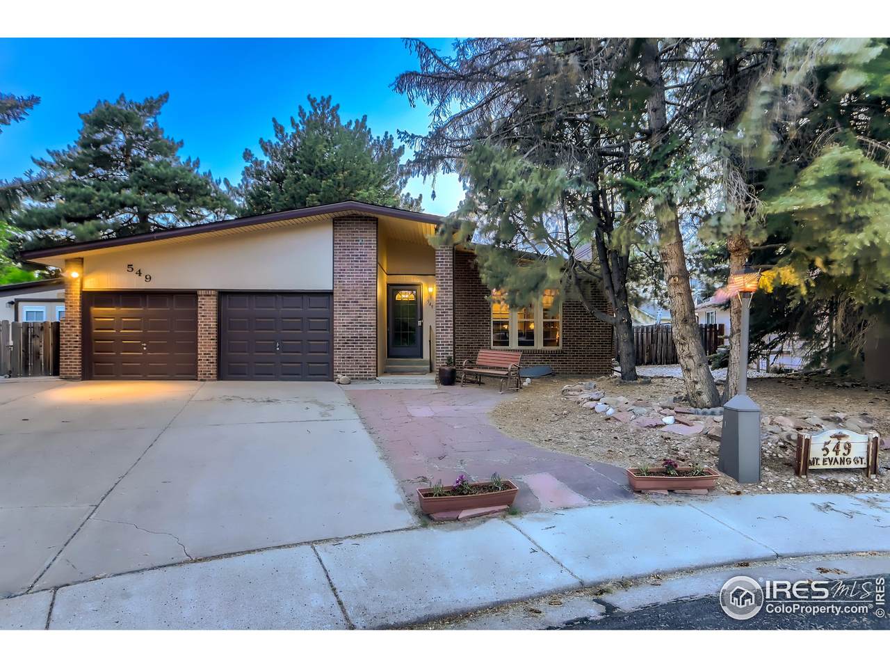 549 Mount Evans St - Photo 1