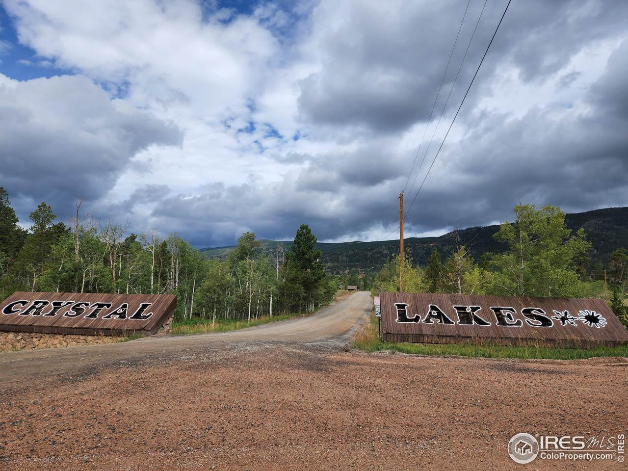 567 Navajo Rd - Photo 1
