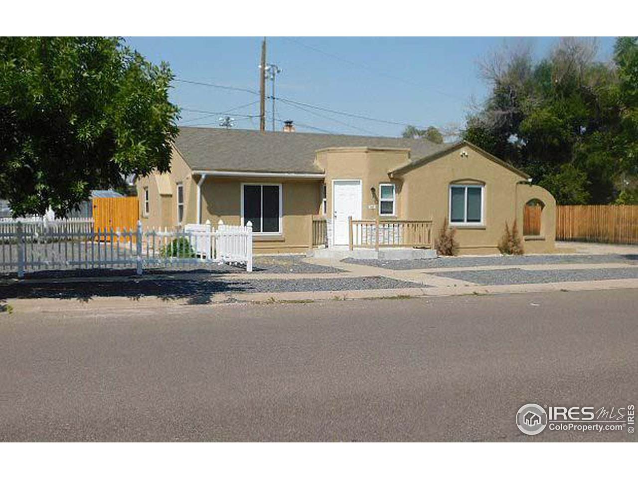 429 7th St - Photo 1