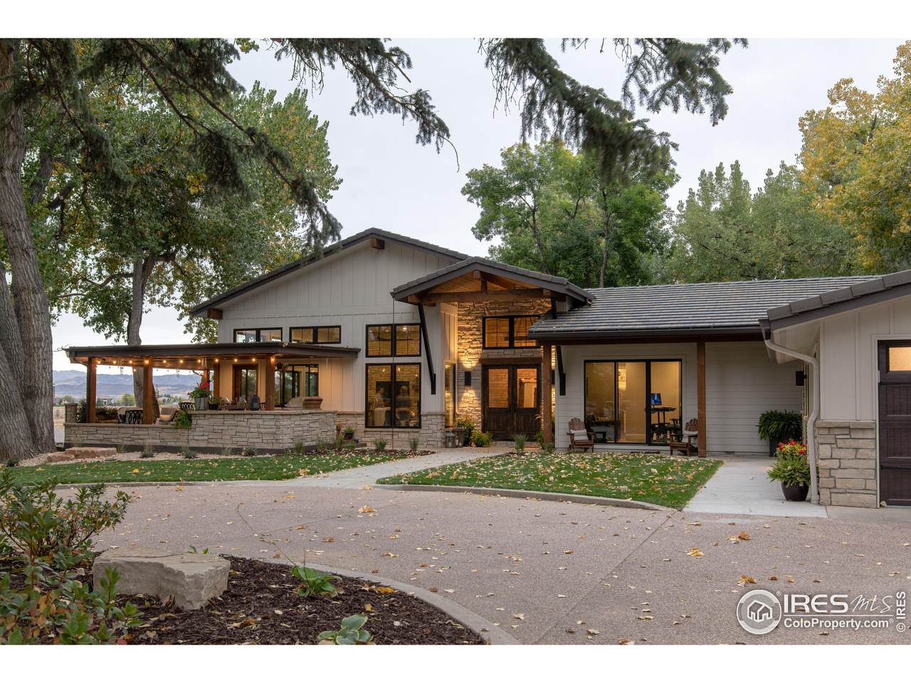2638 Southwind Rd - Photo 1