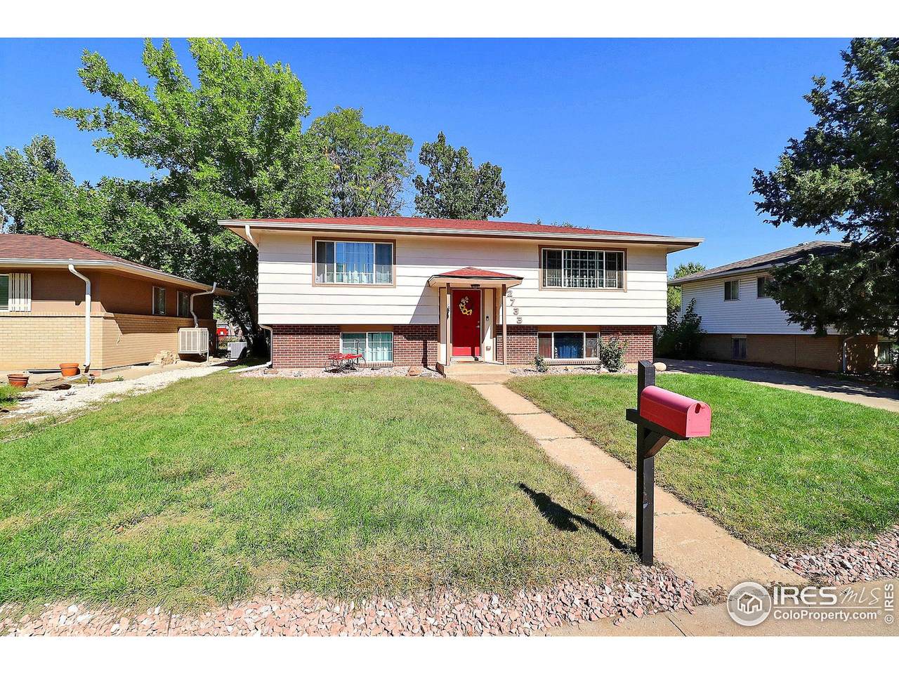 2733 14th St - Photo 1