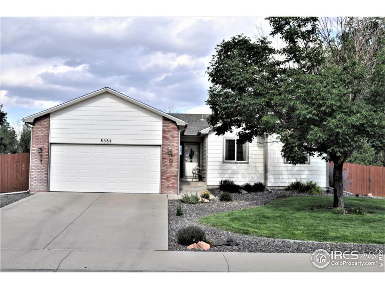 8584 Citation Dr - Photo 1