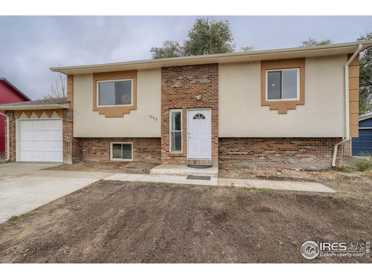 1009 Platte Dr - Photo 1