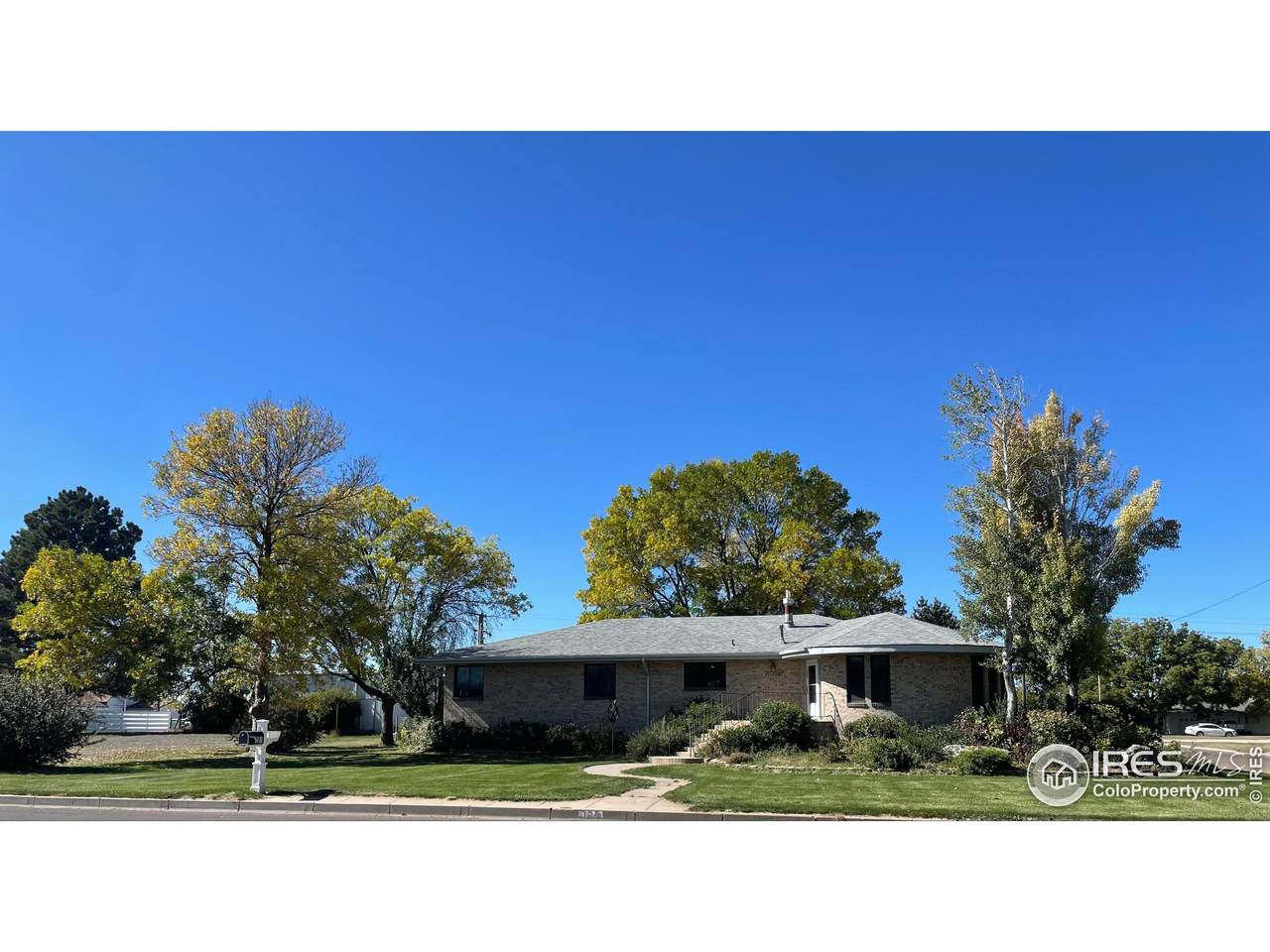 706 Bowman Ave - Photo 1
