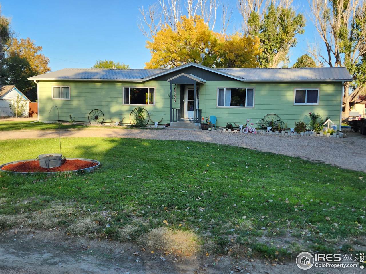 307 Rose St - Photo 1
