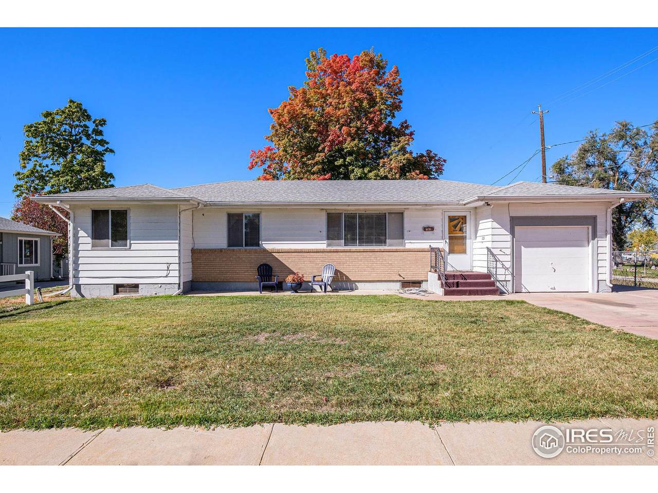 1639 Jackson Ave - Photo 1