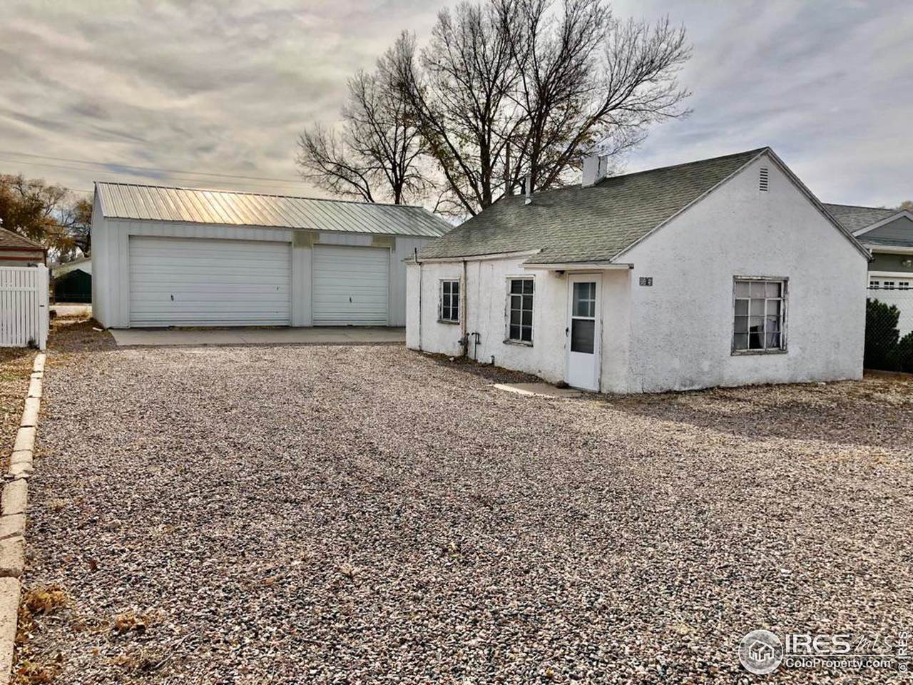 611 Jackson St - Photo 1