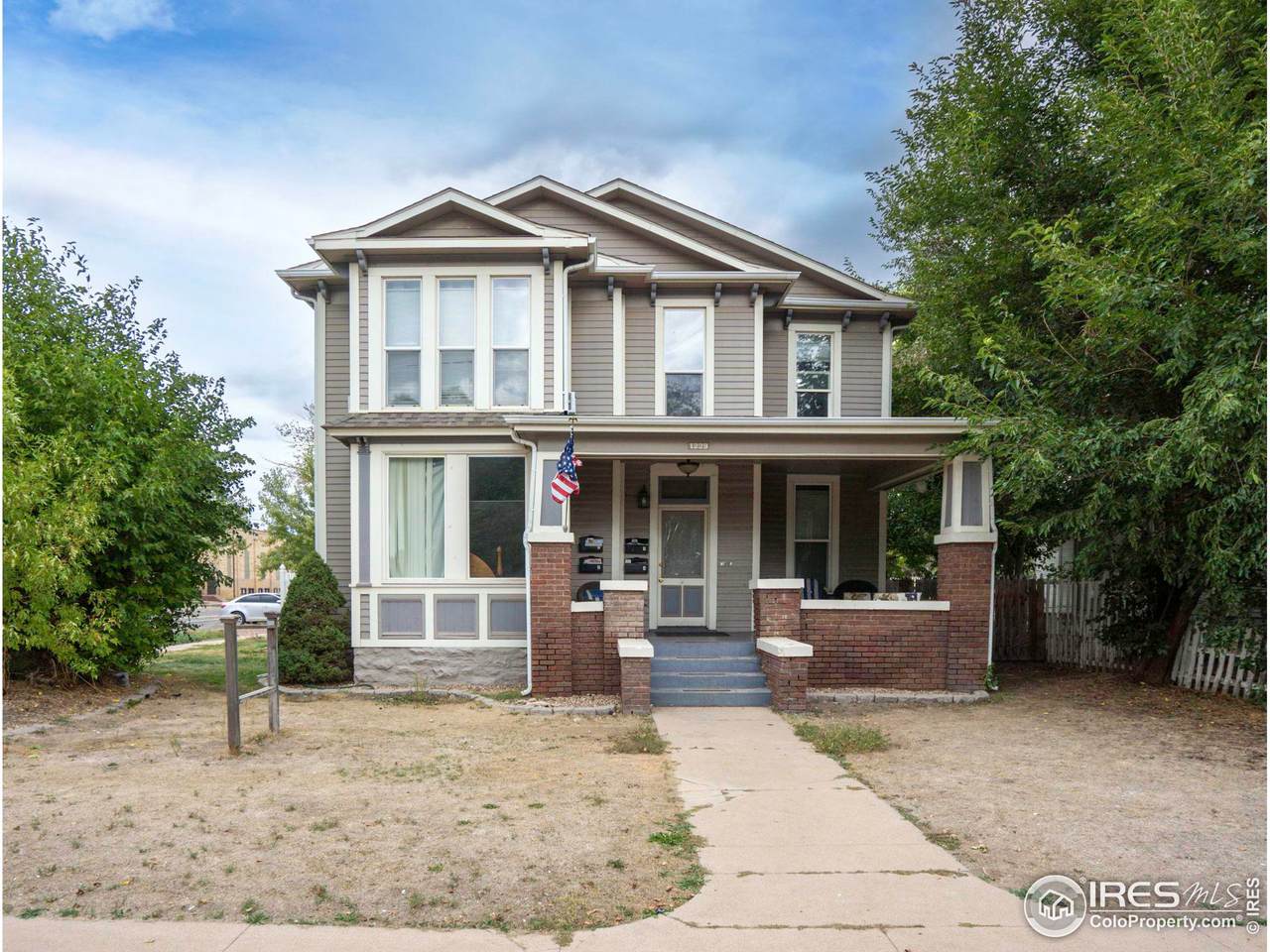 1229 10th St - Photo 1