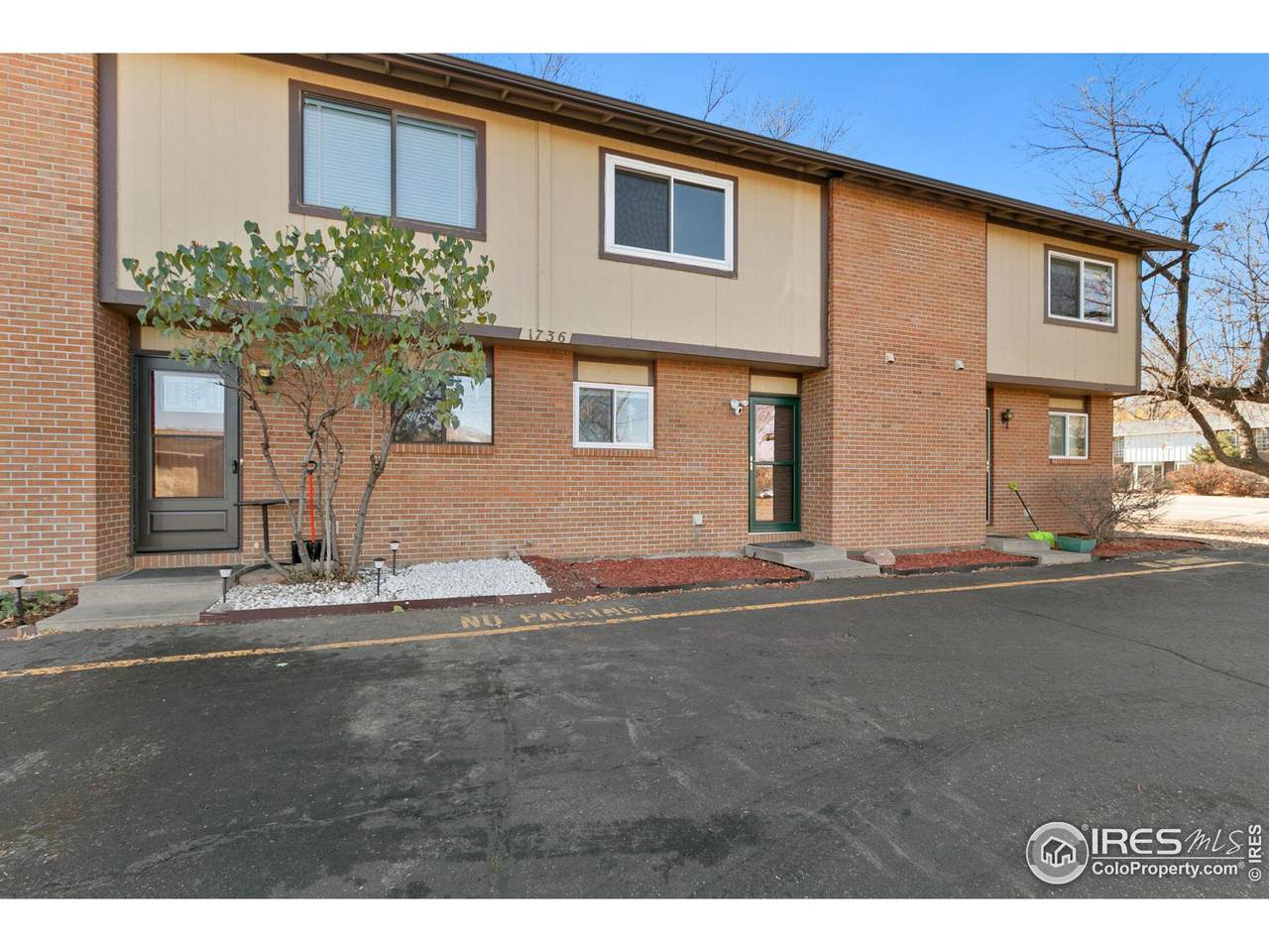 1736 Palm Dr - Photo 1