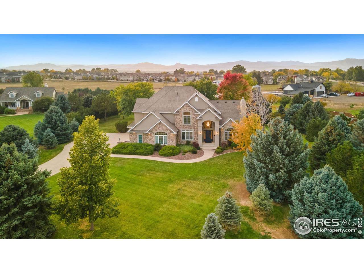 5635 Hearthstone Cir - Photo 1