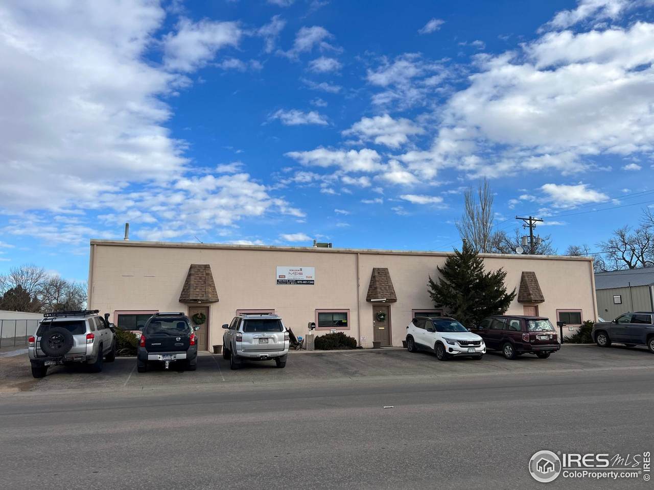 502 2nd St - Photo 1