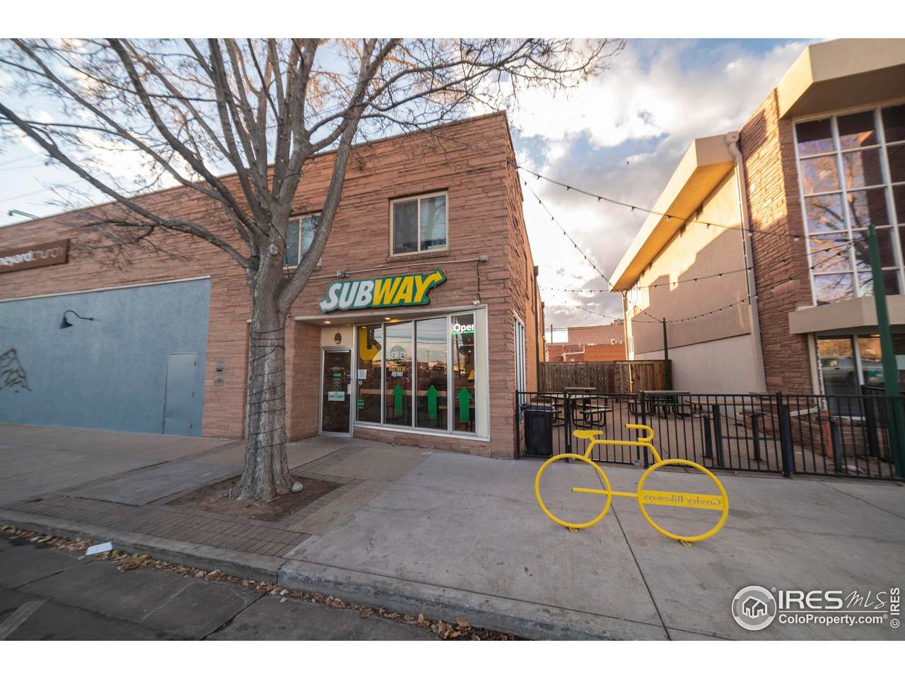 1011 9th Ave - Photo 1