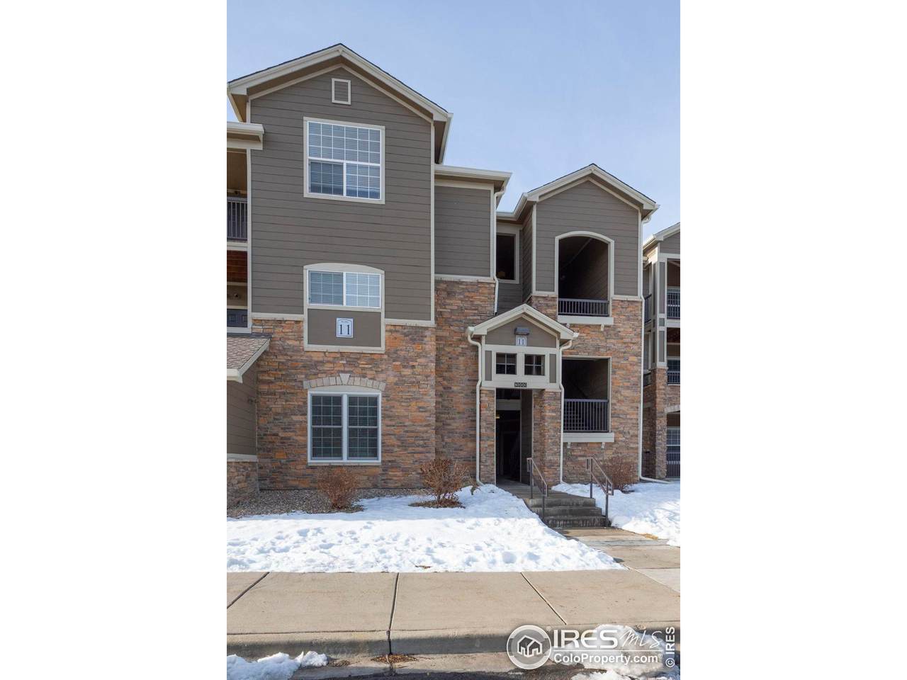 3000 Blue Sky Cir - Photo 1
