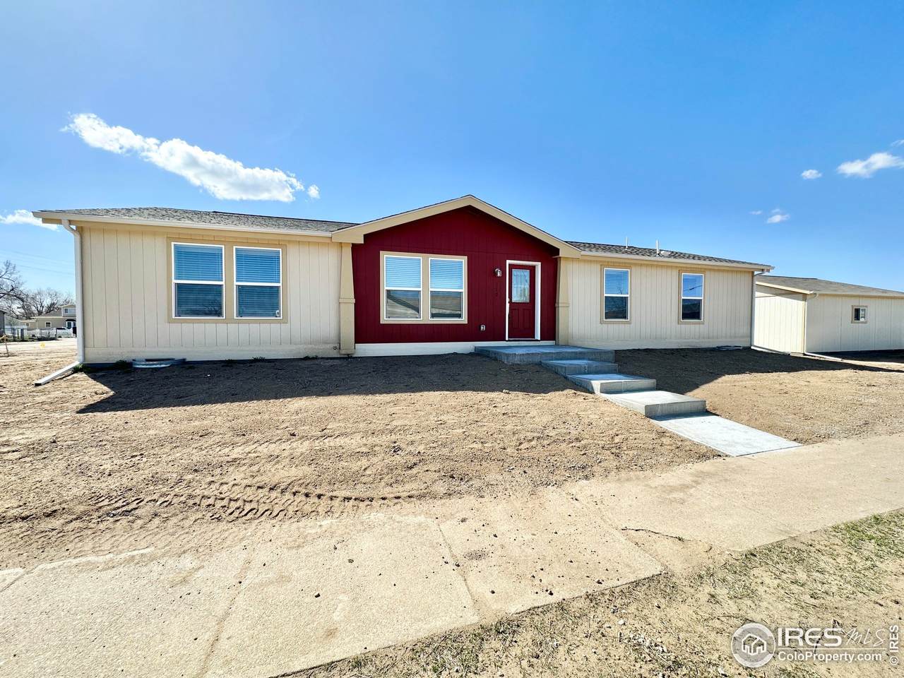 501 Elm St - Photo 1