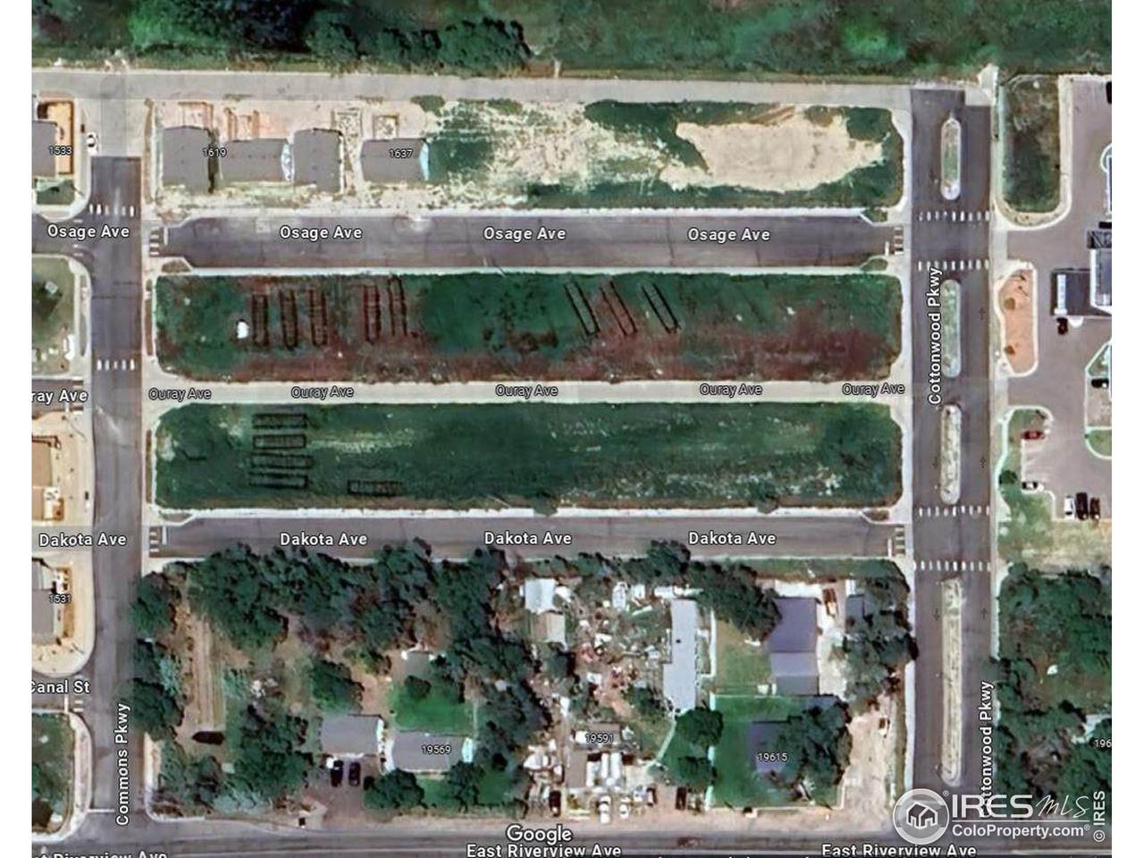 1303 Prairie Pl - Photo 1