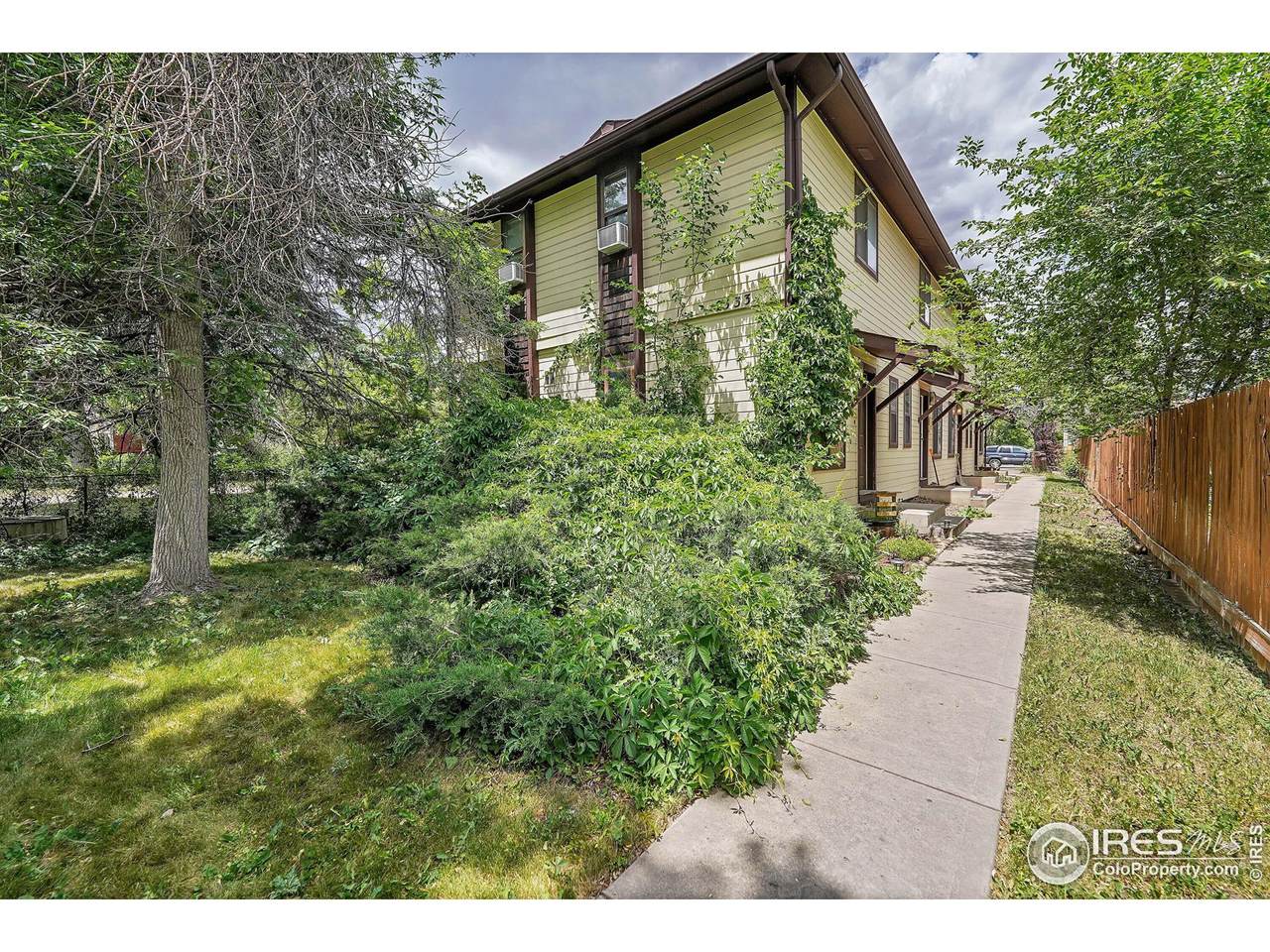 2333 Walnut St - Photo 1