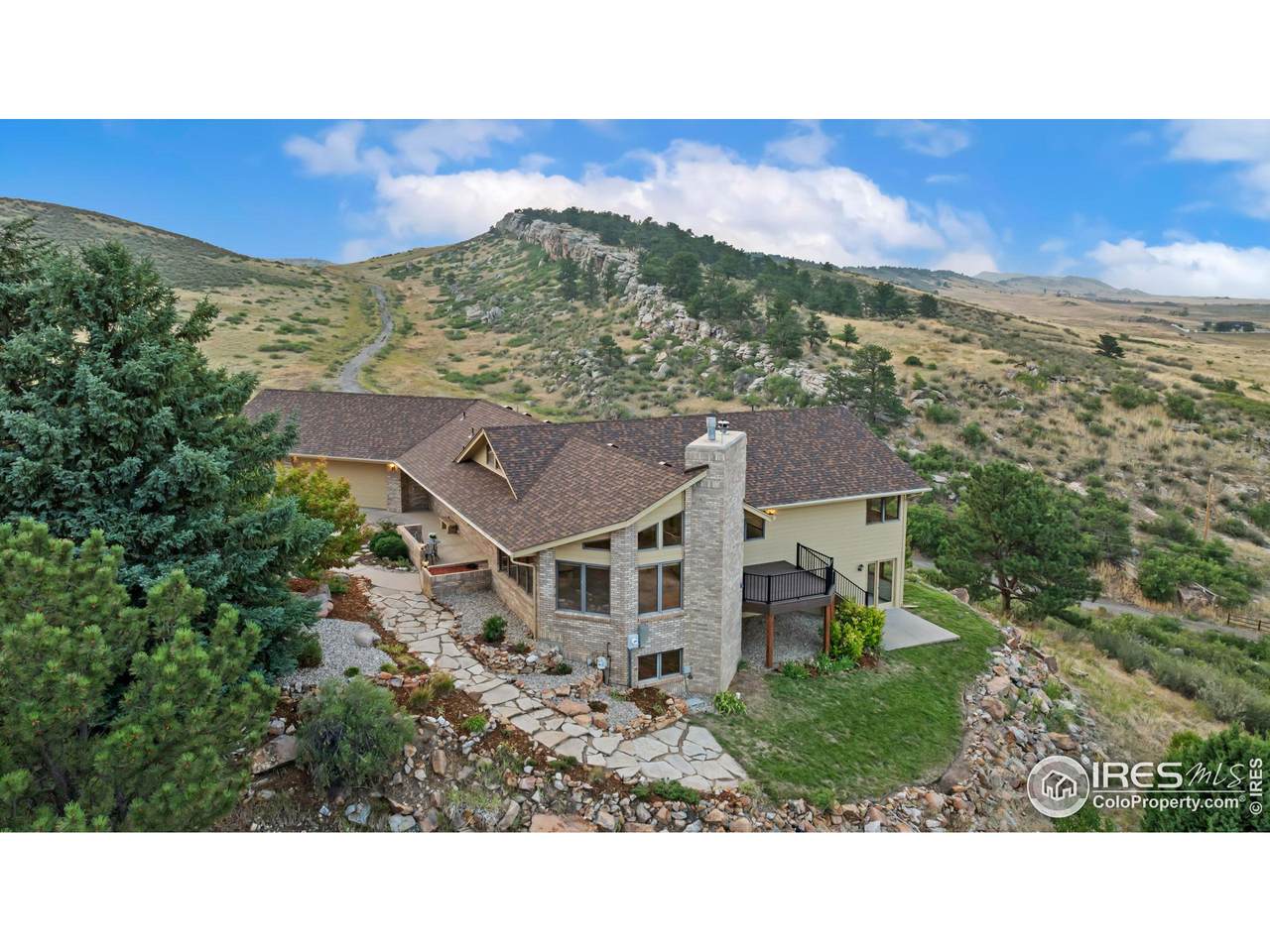 2401 Ponderosa Dr - Photo 1
