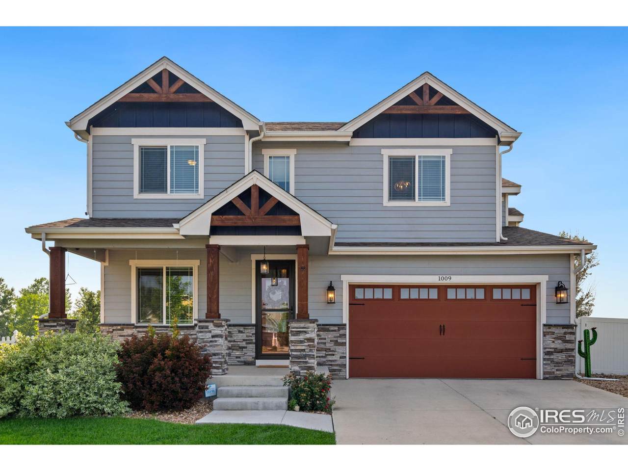 1009 Canal Dr - Photo 1
