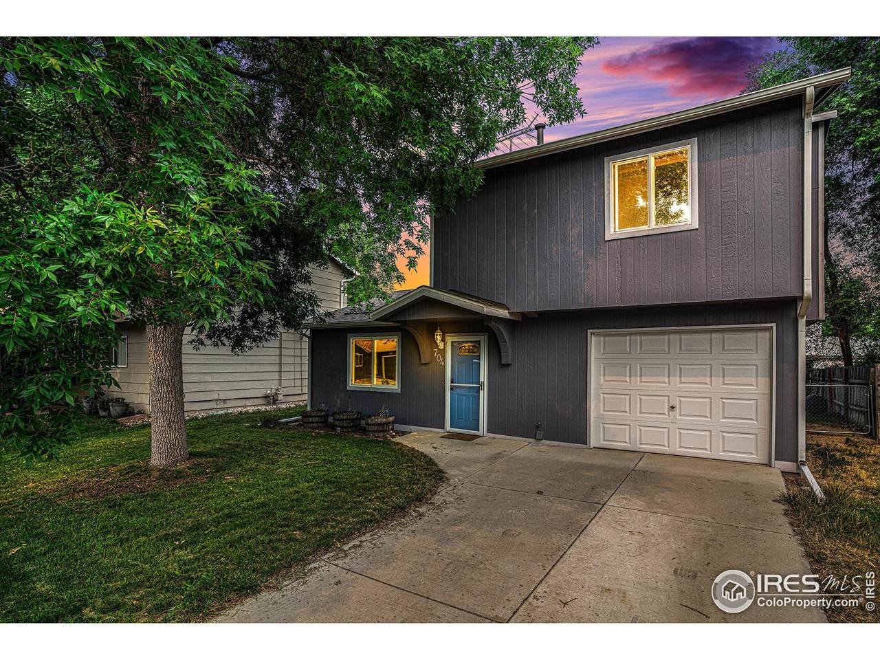 704 Countryside Dr - Photo 1