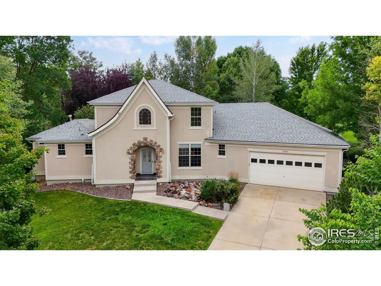 7252 Carner Ct - Photo 1