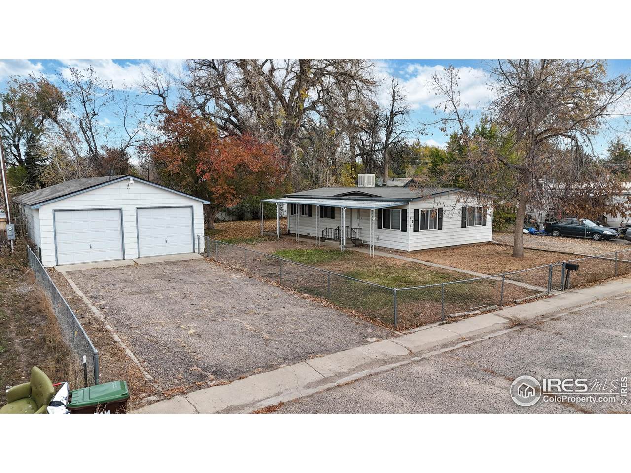 426 Westwood Dr - Photo 1