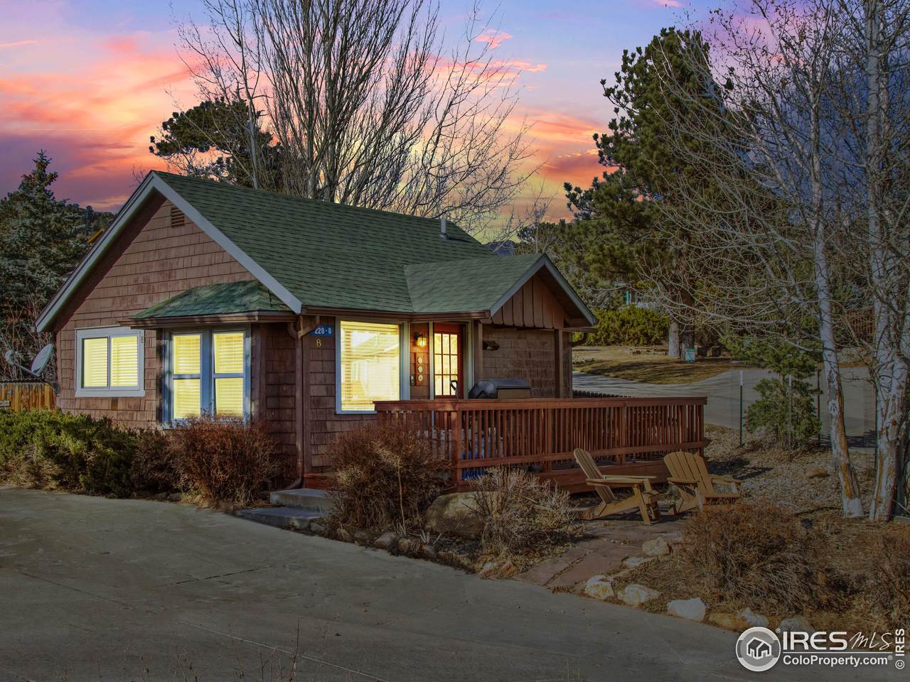 220 Virginia Dr - Photo 1
