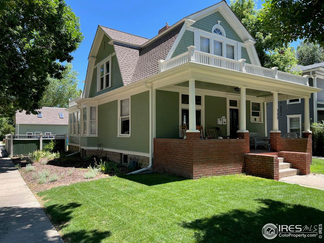 700 Remington St - Photo 1