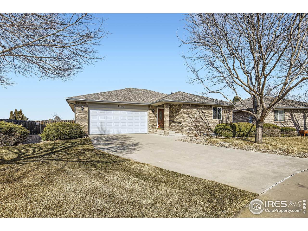 7209 18th St - Photo 1