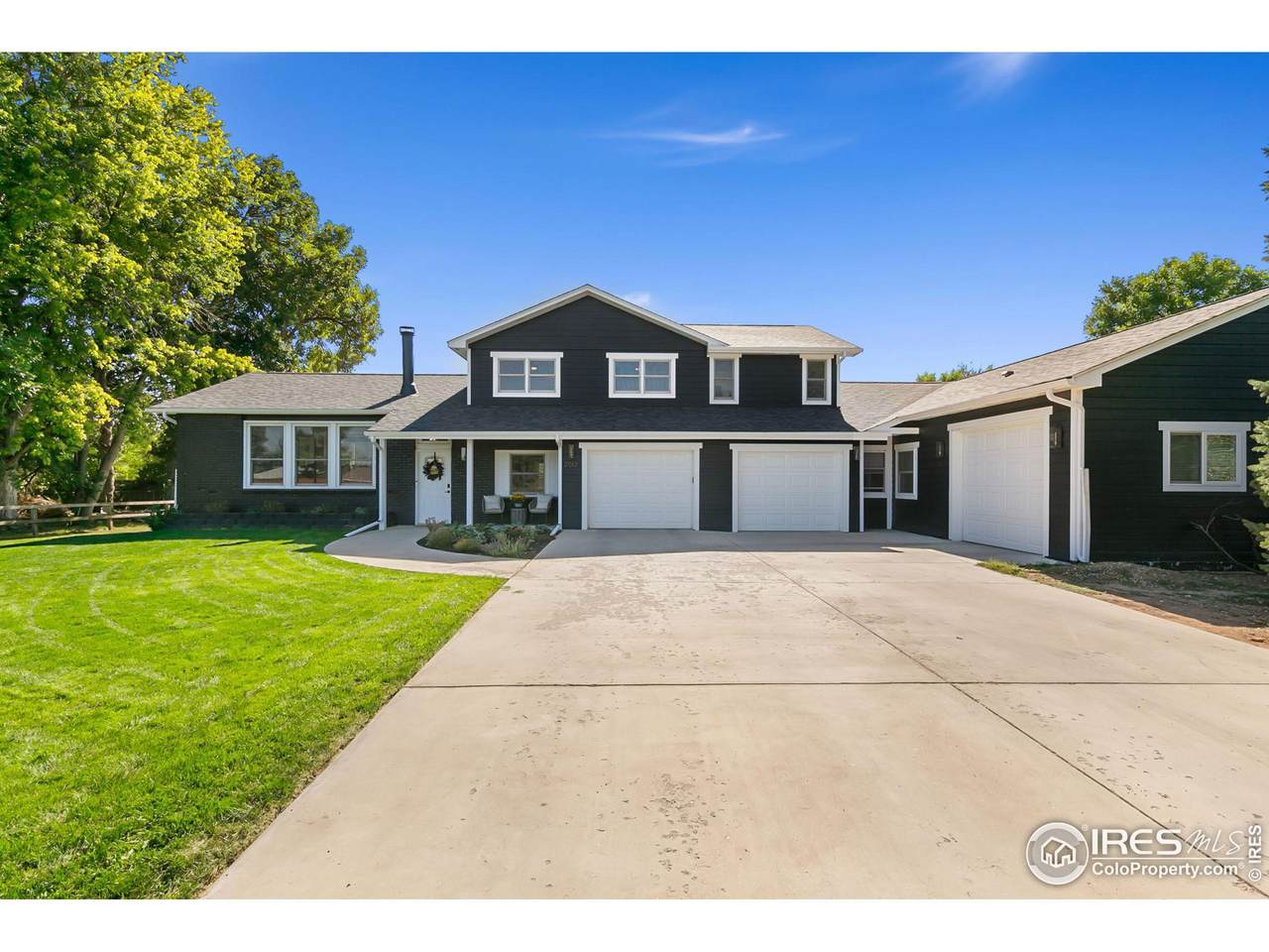 2017 Harmony Dr - Photo 1