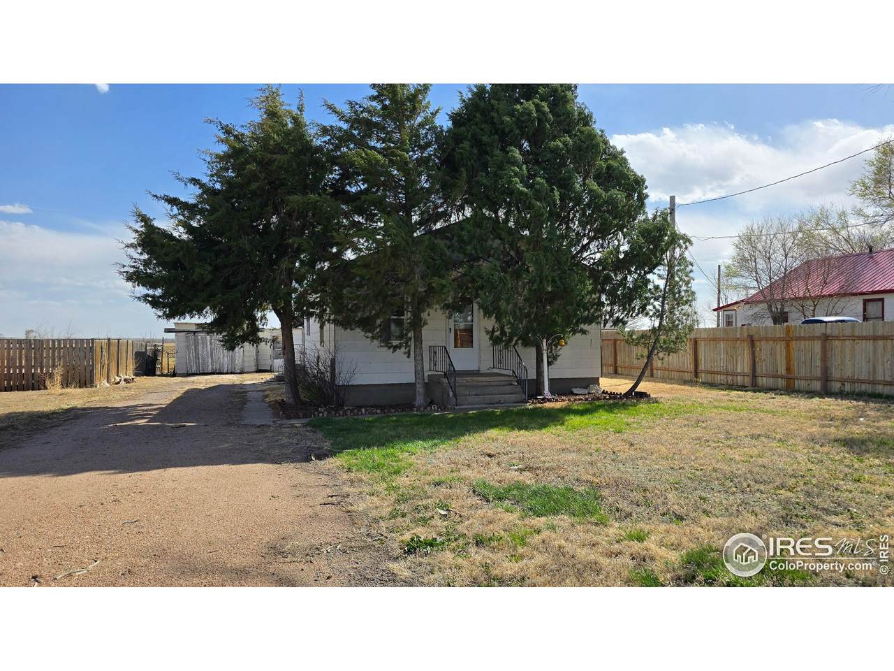 19140 Chambers Dr - Photo 1