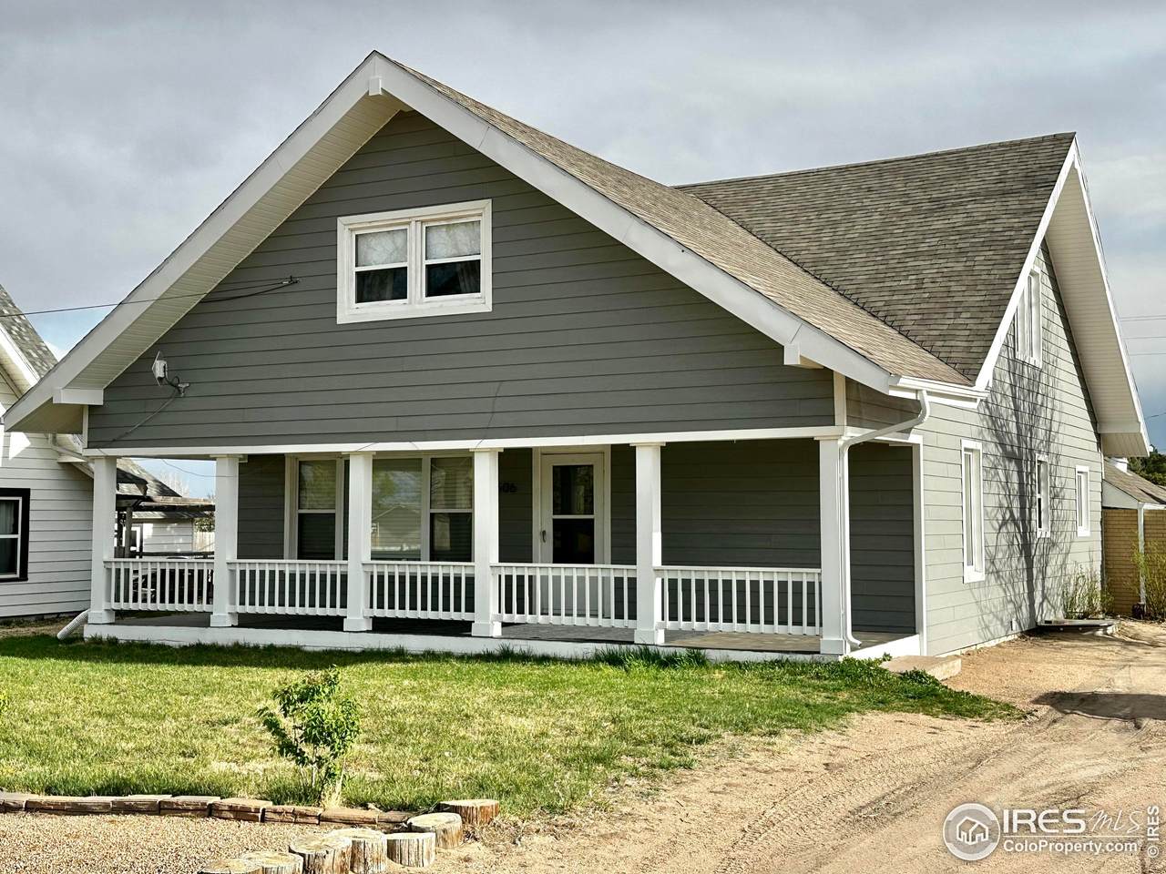 506 1st Ave - Photo 1