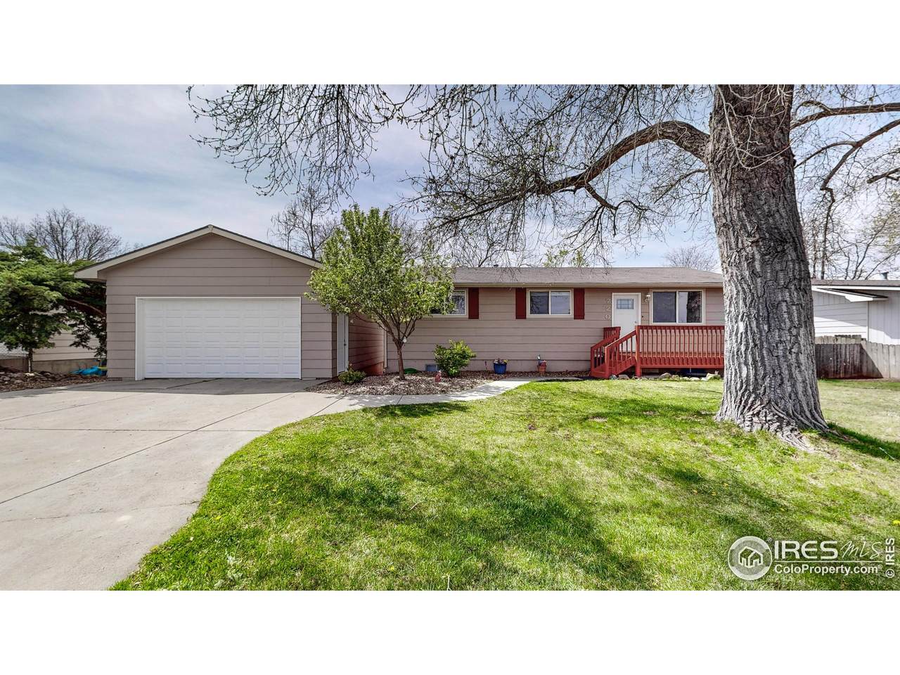 720 Bunyan Ave - Photo 1