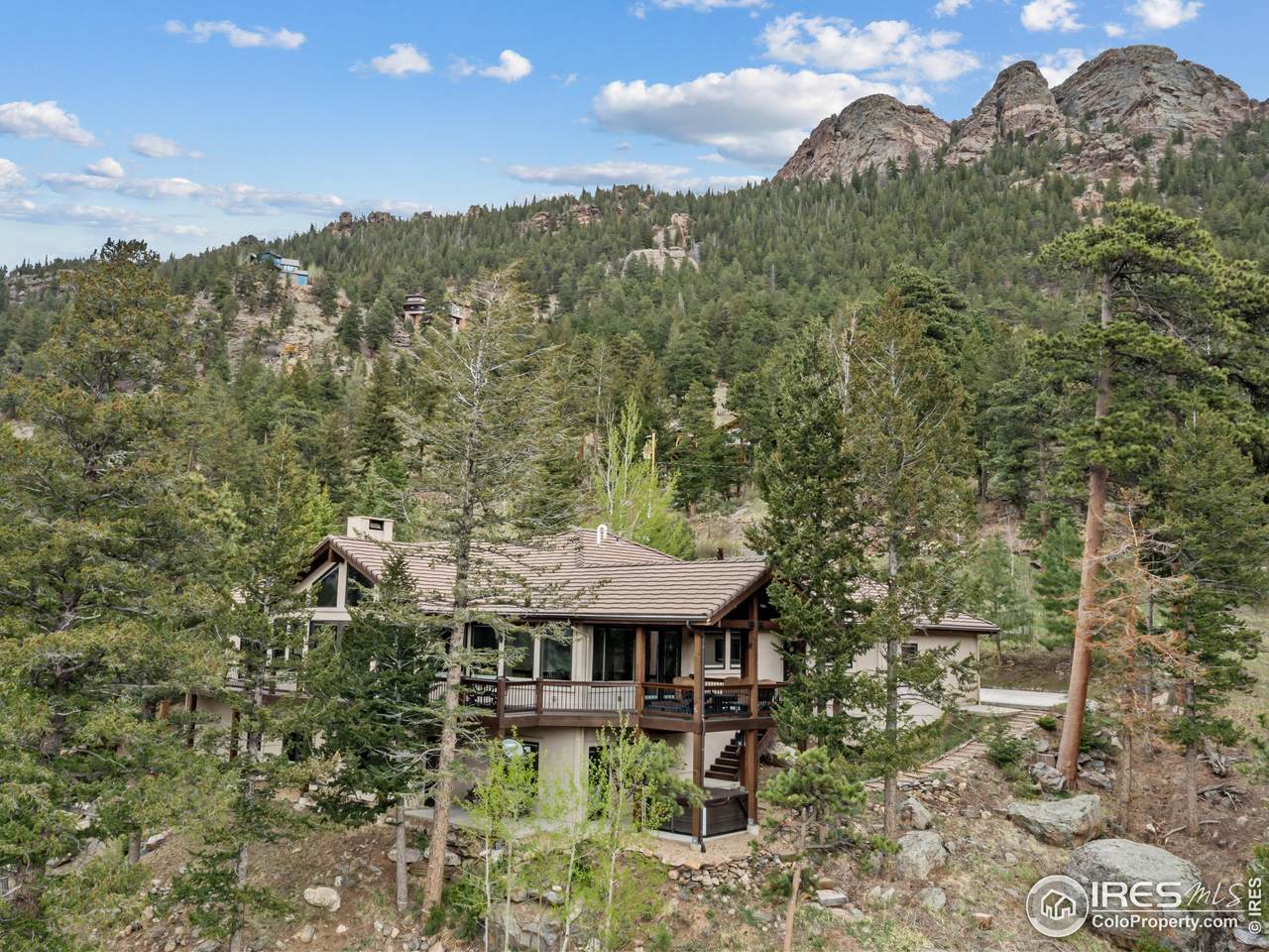 1740 Windcliff Dr - Photo 1