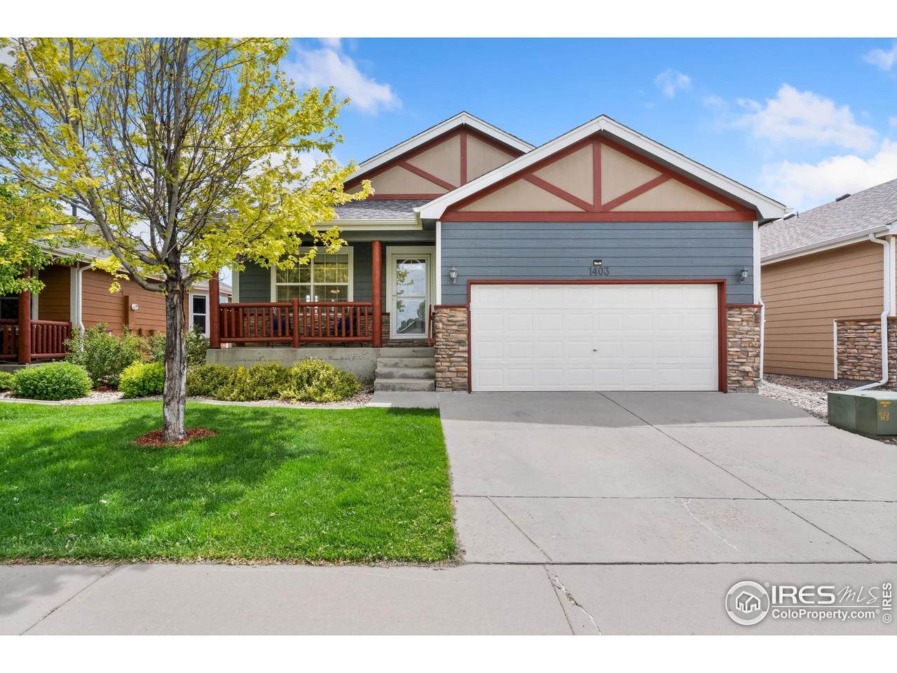 1403 Boardwalk Dr - Photo 1