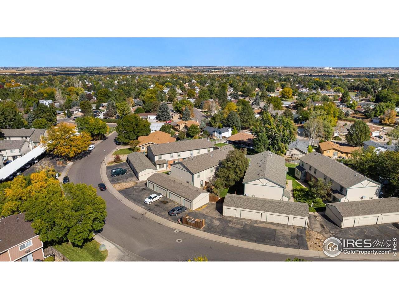 916 44th Ave Ct - Photo 1