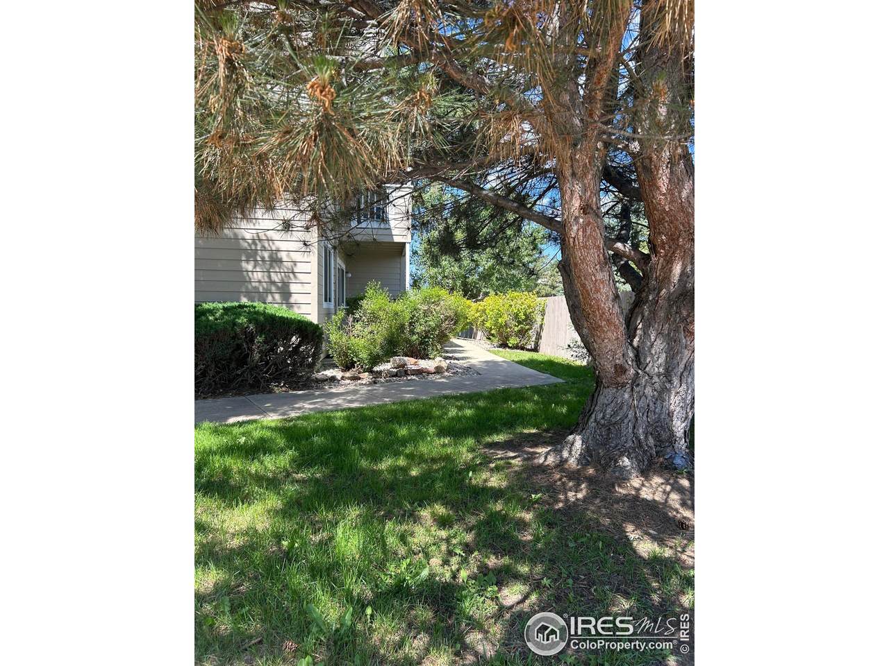 4985 Twin Lakes Rd - Photo 1