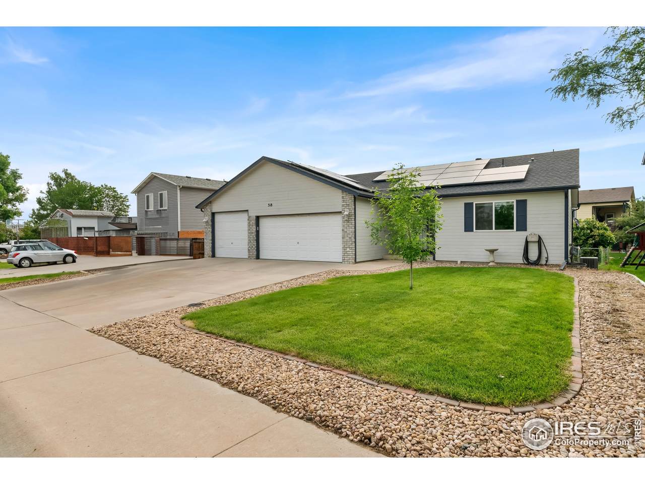 318 49th Ave Pl - Photo 1
