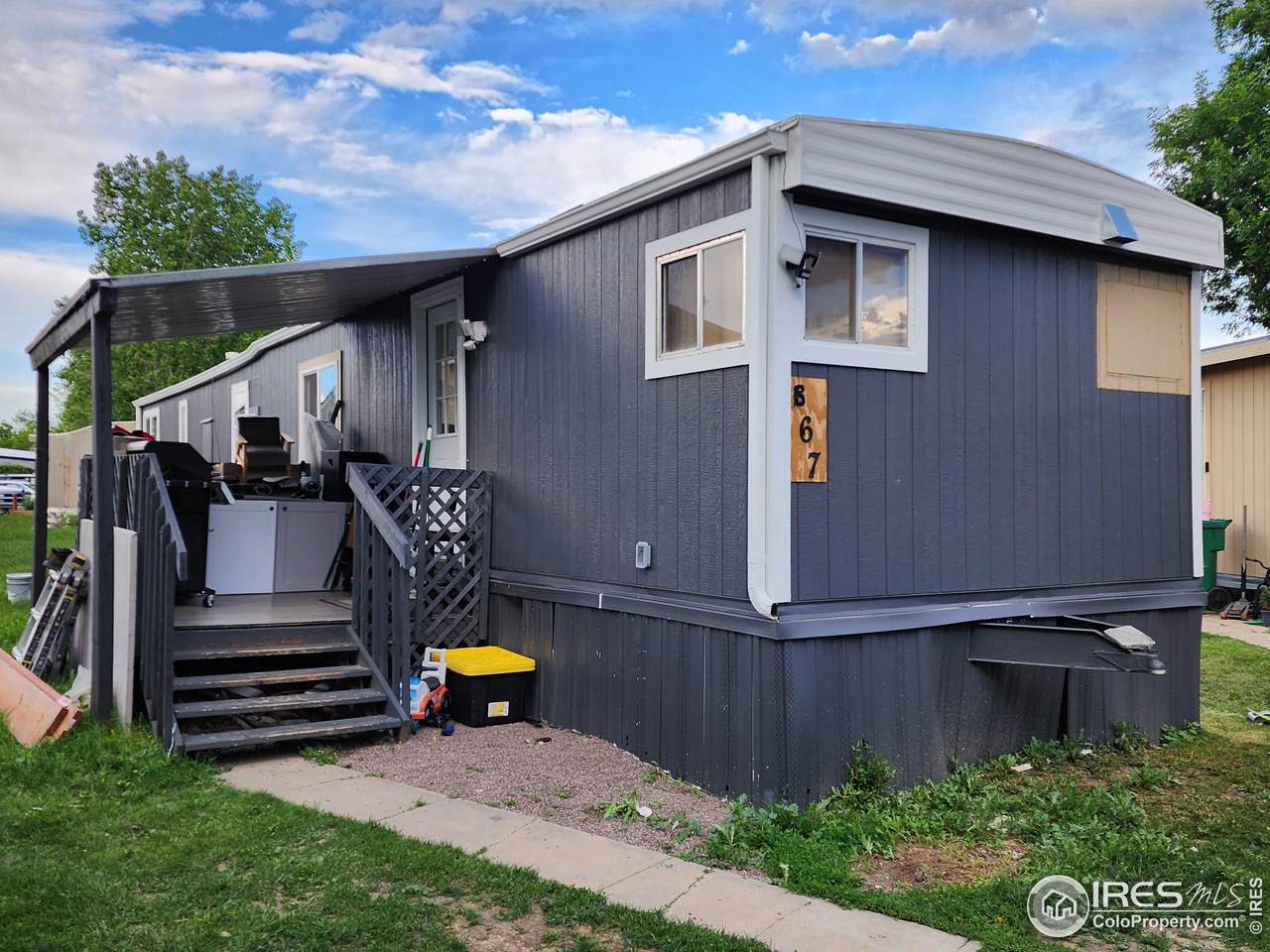 221 57th St - Photo 1