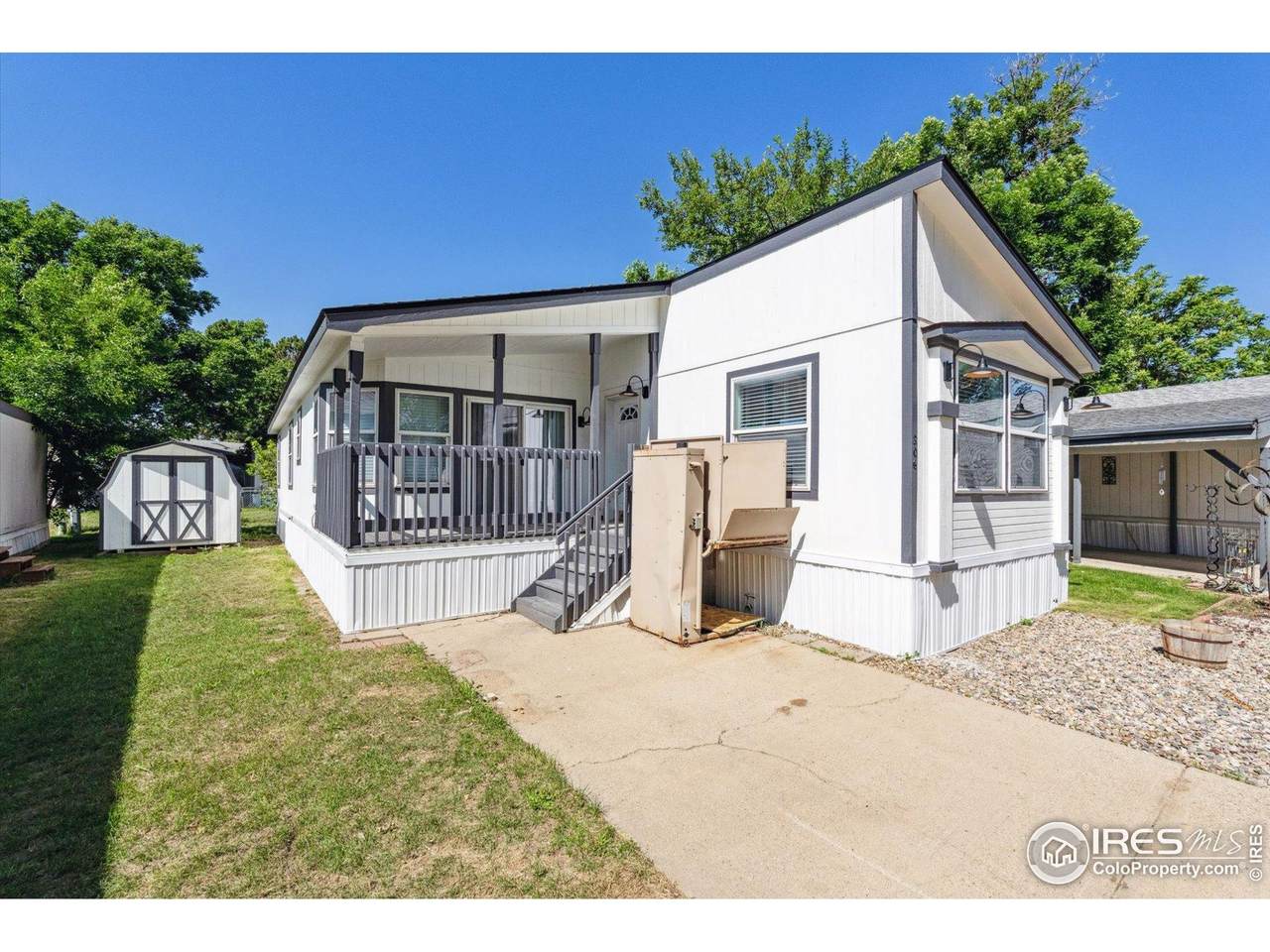 1166 Madison Ave - Photo 1