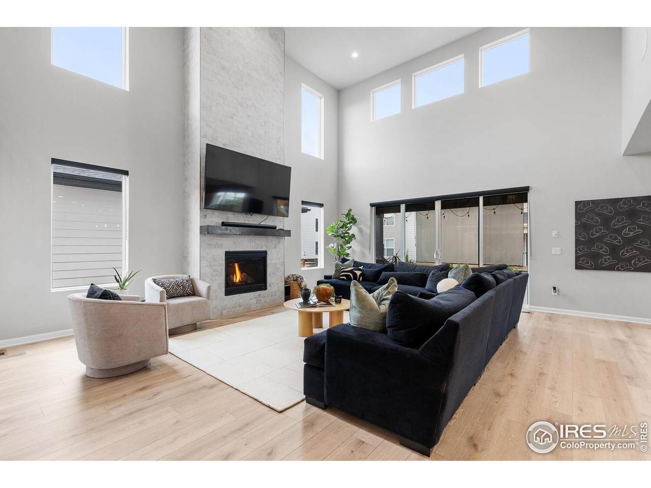 5056 Blanchette St - Photo 1