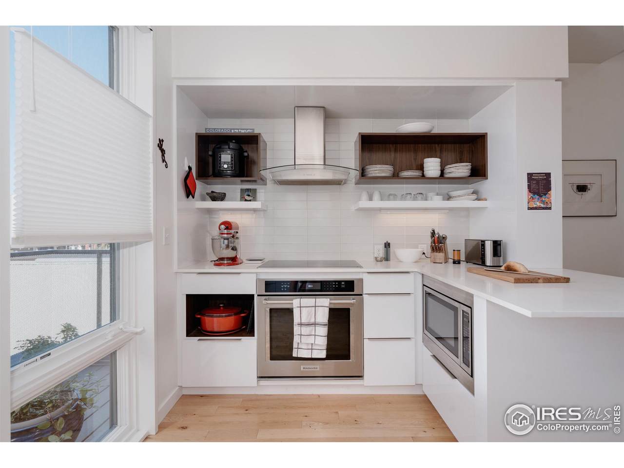 401 Linden St - Photo 1
