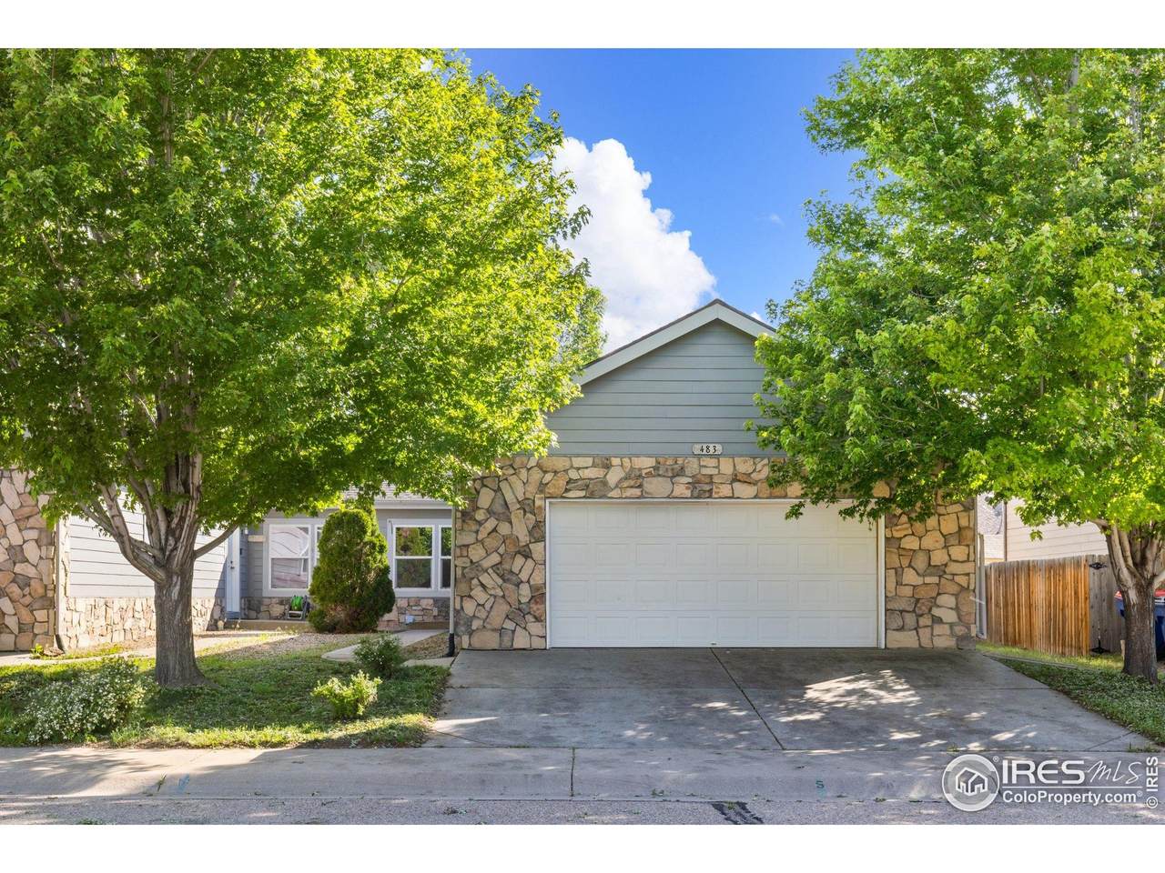 483 Carriage Dr - Photo 1