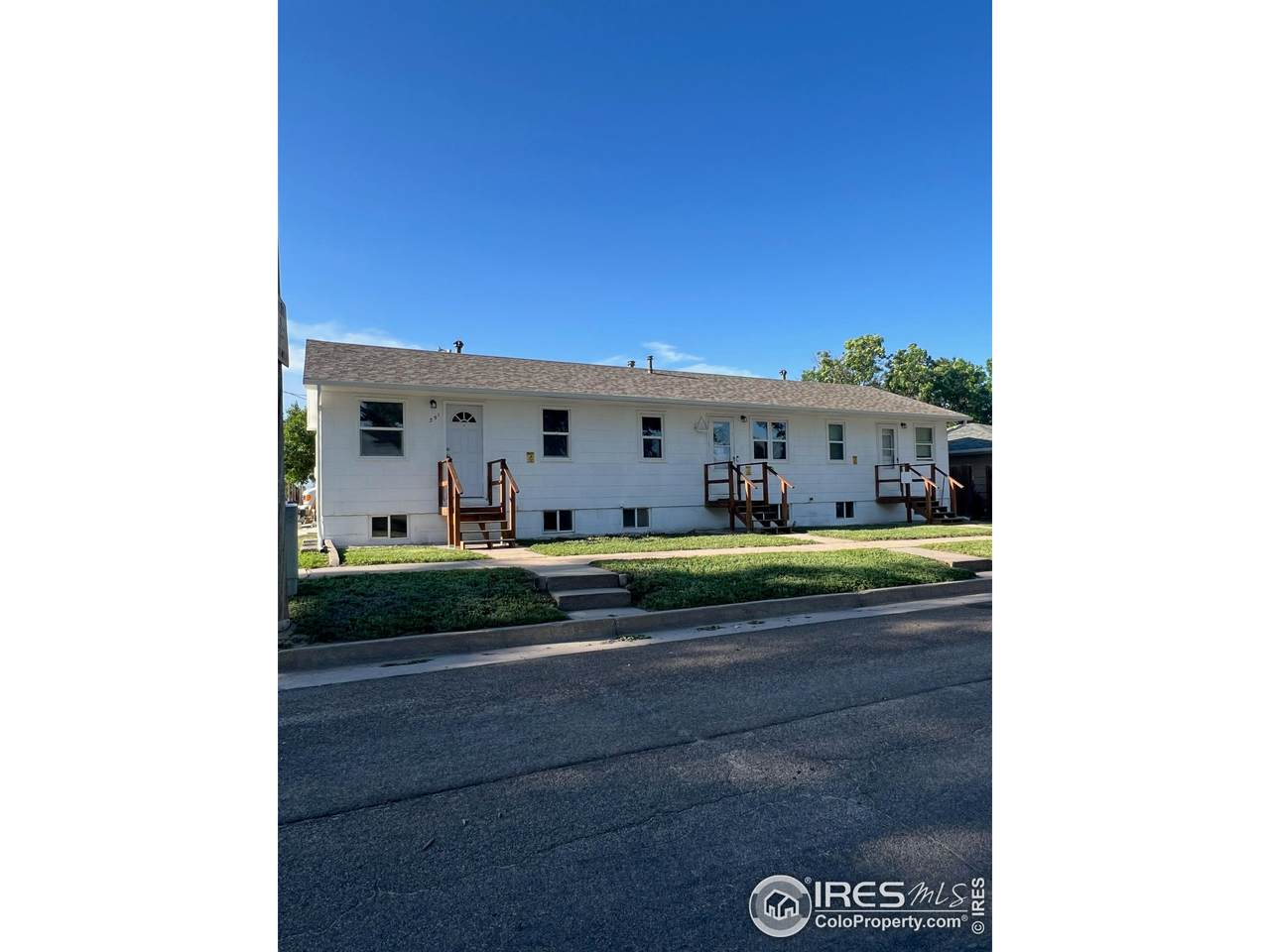 351 2nd St - Photo 1