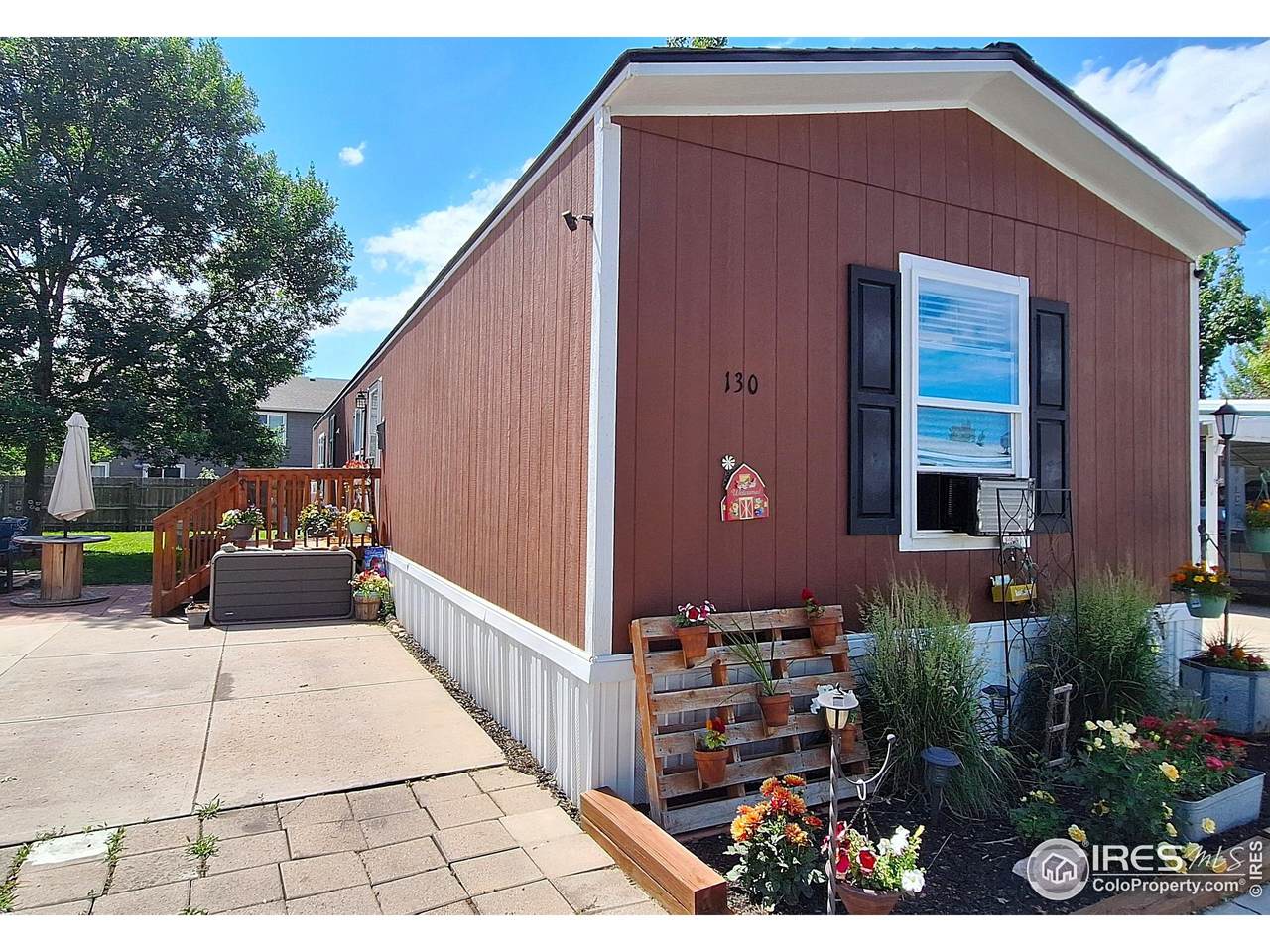 731 Grand Ave - Photo 1