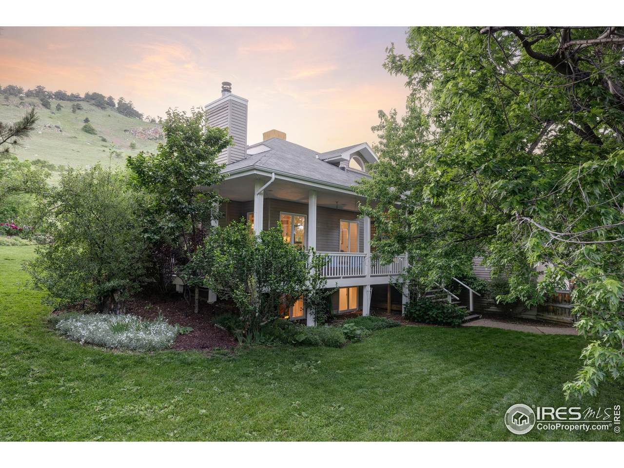 3421 4th St - Photo 1