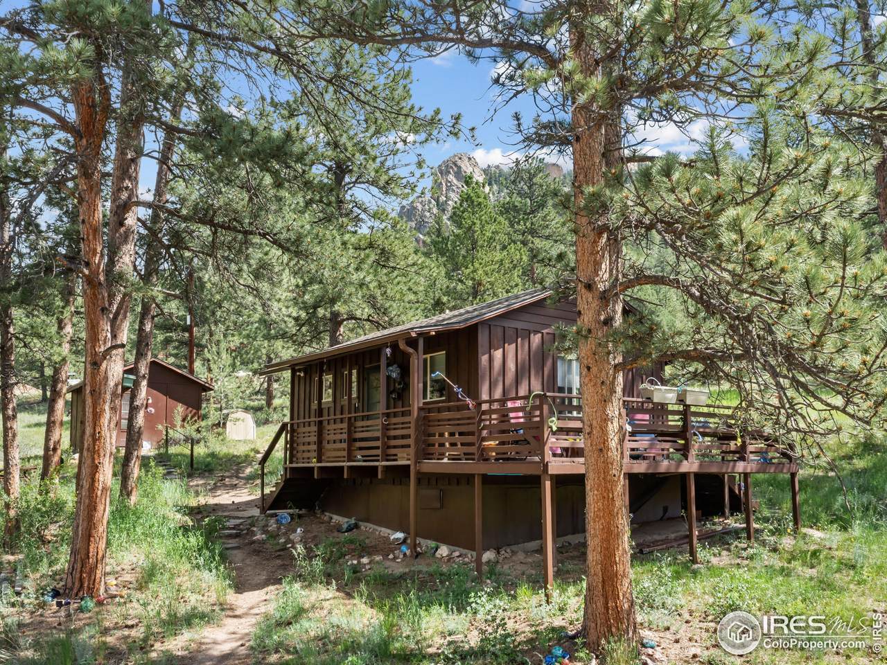 83 Circle Dr - Photo 1